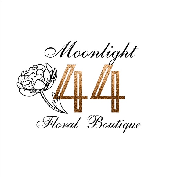 Luxury Faux Floral Display - Picture 7 of 7